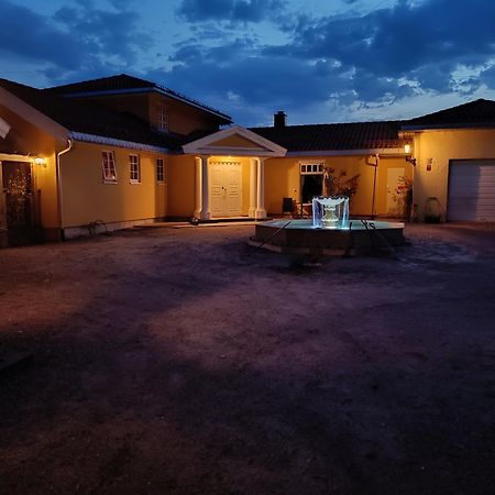Guest House Close To Кристиансан Екстериор снимка